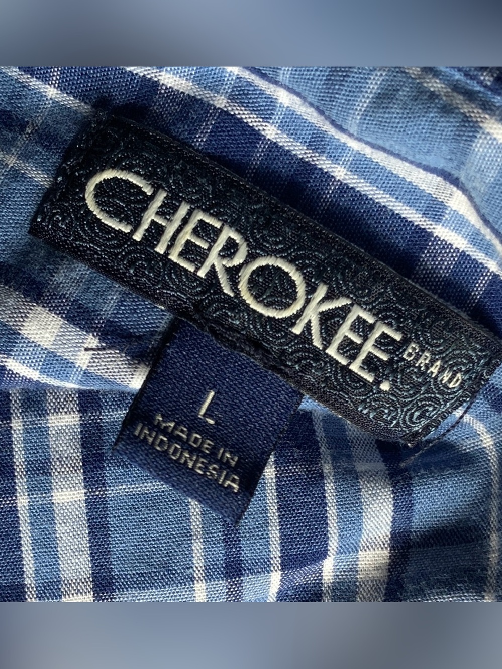 100% Cotton Blue Plaid Short-Sleeve Button-Up Shirt - Picture 3 of 9